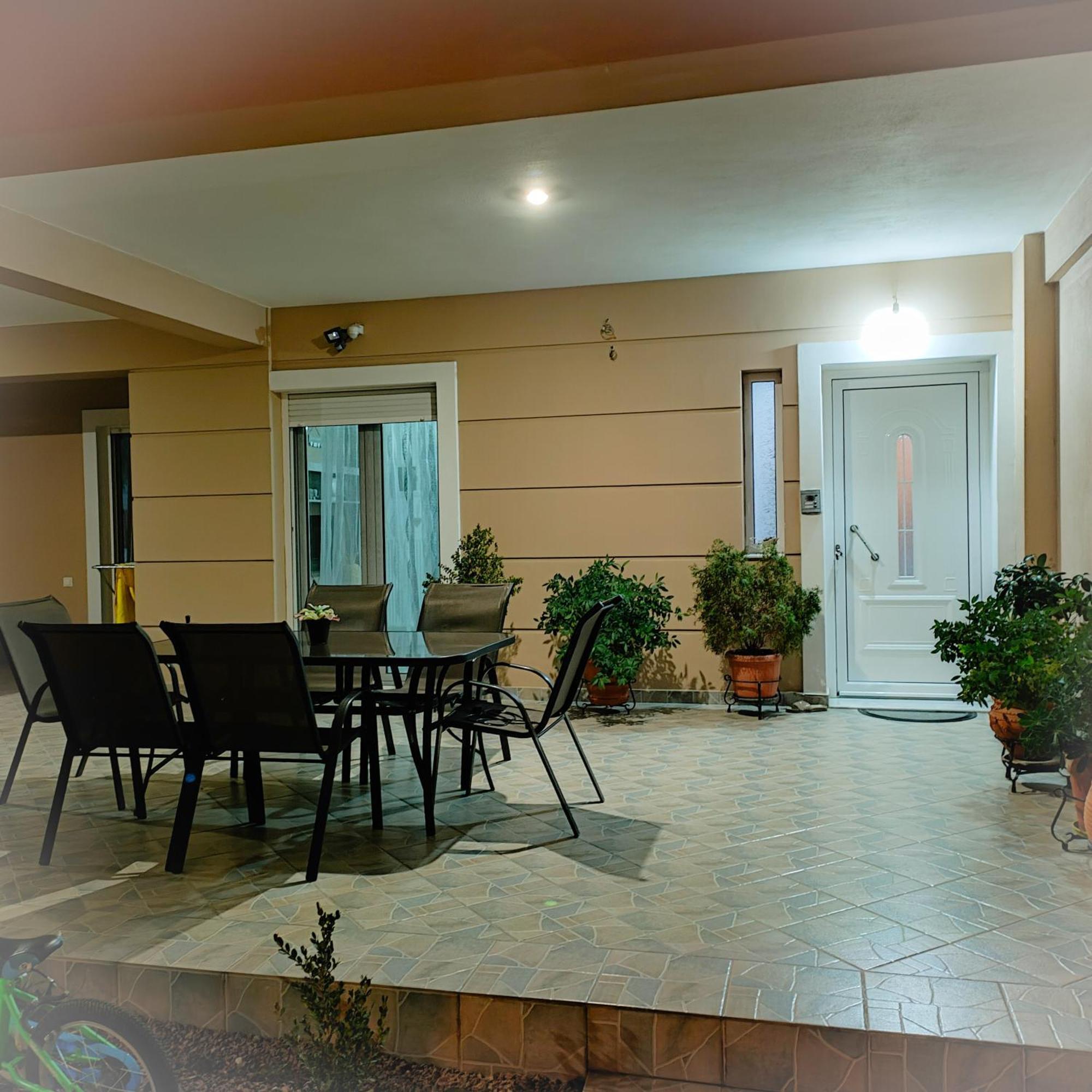 Apartmán Χλιδατο-Ονειρεμενο-Μοντερνο Διαμερισμα!!! Larissa Exteriér fotografie